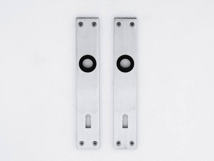 Štítok dverný kľúčový rozteč 90 mm strieborný - AG Náradie